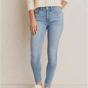 American Eagle High Rise Jegging